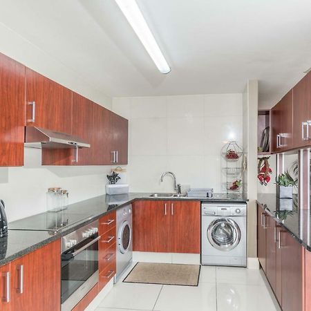 De Nest Apartment East London Bagian luar foto